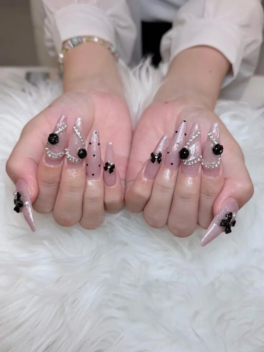 ネイル ハンドネイル ハンドケア Anh Nail 歌舞伎町のネイルデザイン