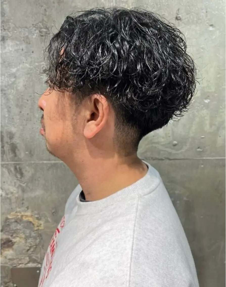 パーマ メンズ メンズパーマ 波巻きパーマ スパイラルパーマ 窪田 欣恭のヘアスタイル