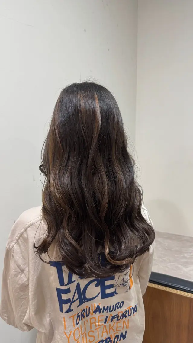 ロング カット みく💖レイヤー／海 外ヘア🇺🇸❤️のヘアスタイル