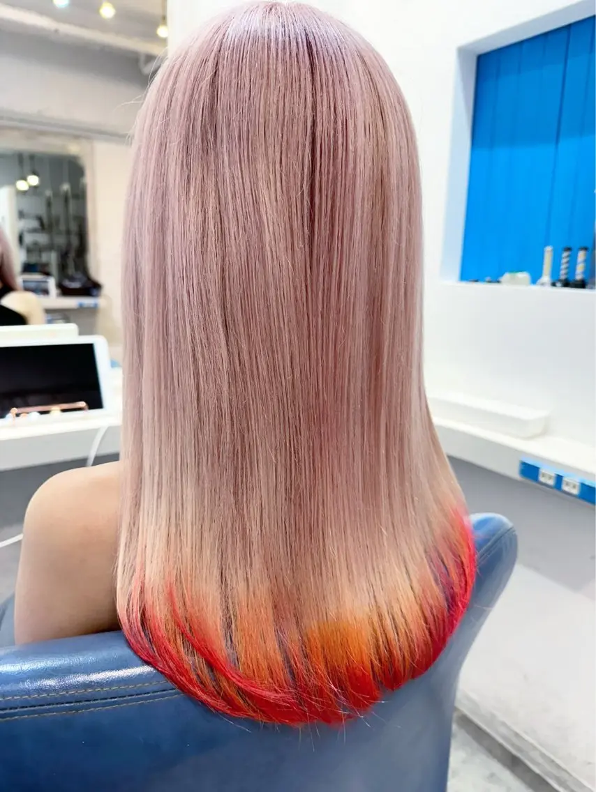 セミロング カラー ベージュカラー ブリーチ ピンクカラー ピンクベージュ 中目黒✂︎店長✂︎ TOMOHIROのヘアスタイル