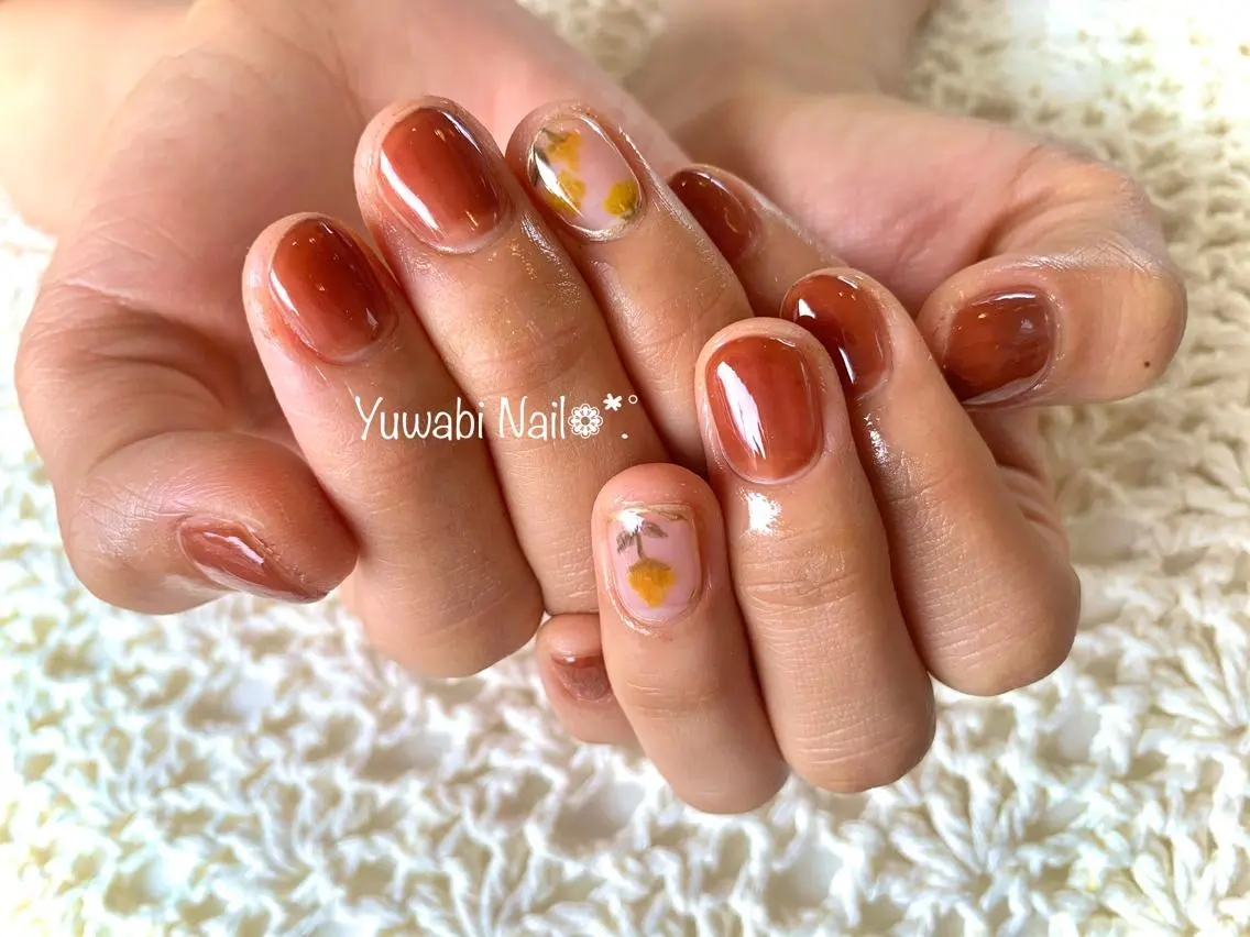 ネイル アートネイル ブラウン 夏ネイル Mimore ミモア 水戸のネイルデザイン