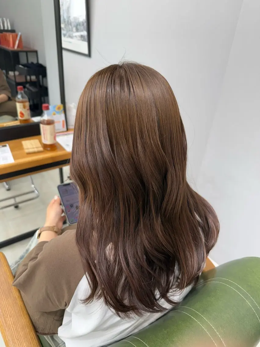 ミディアム カット ヘアカラー 川村 涼介のヘアスタイル