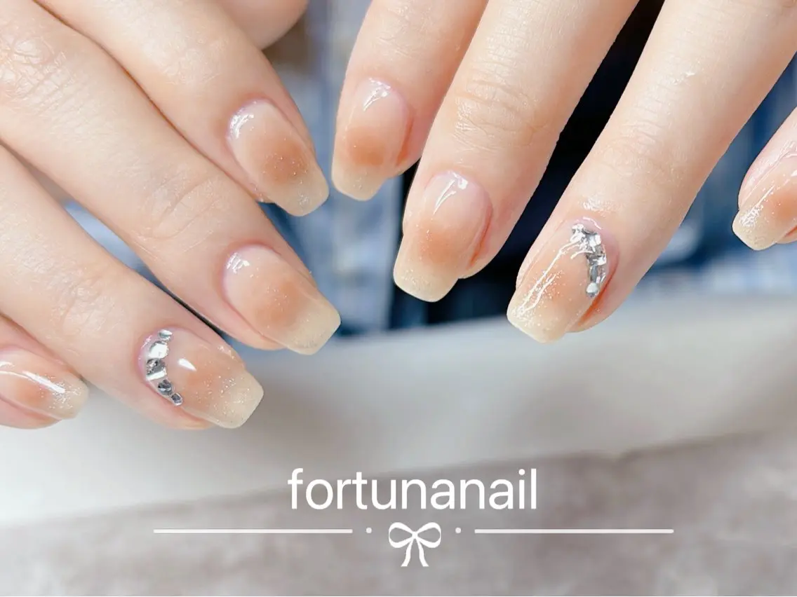 ネイル Nail •Head スパFortunaのネイルデザイン