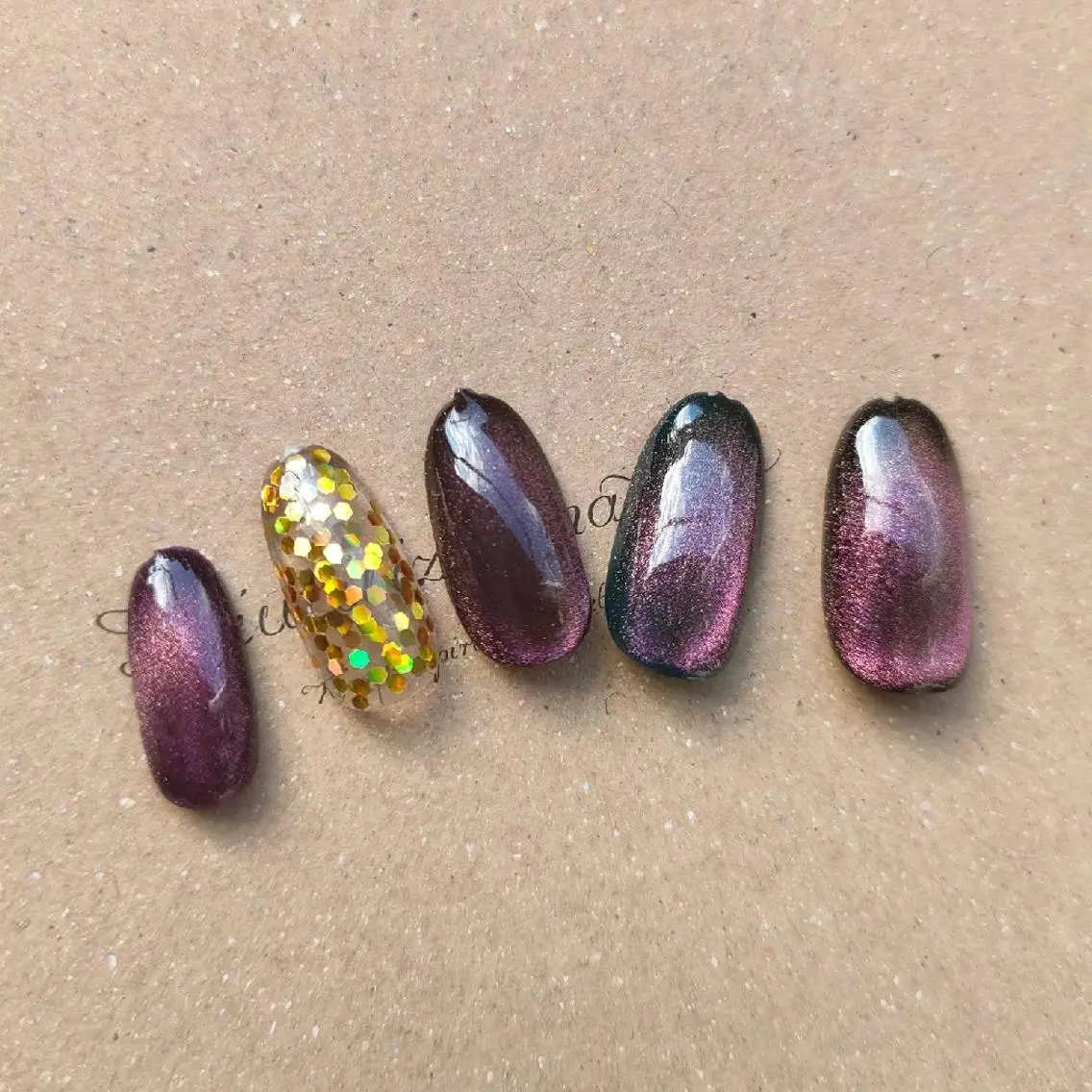 ネイル ラメ(グリッター) マグネットネイル oir. nailsalonのネイルデザイン