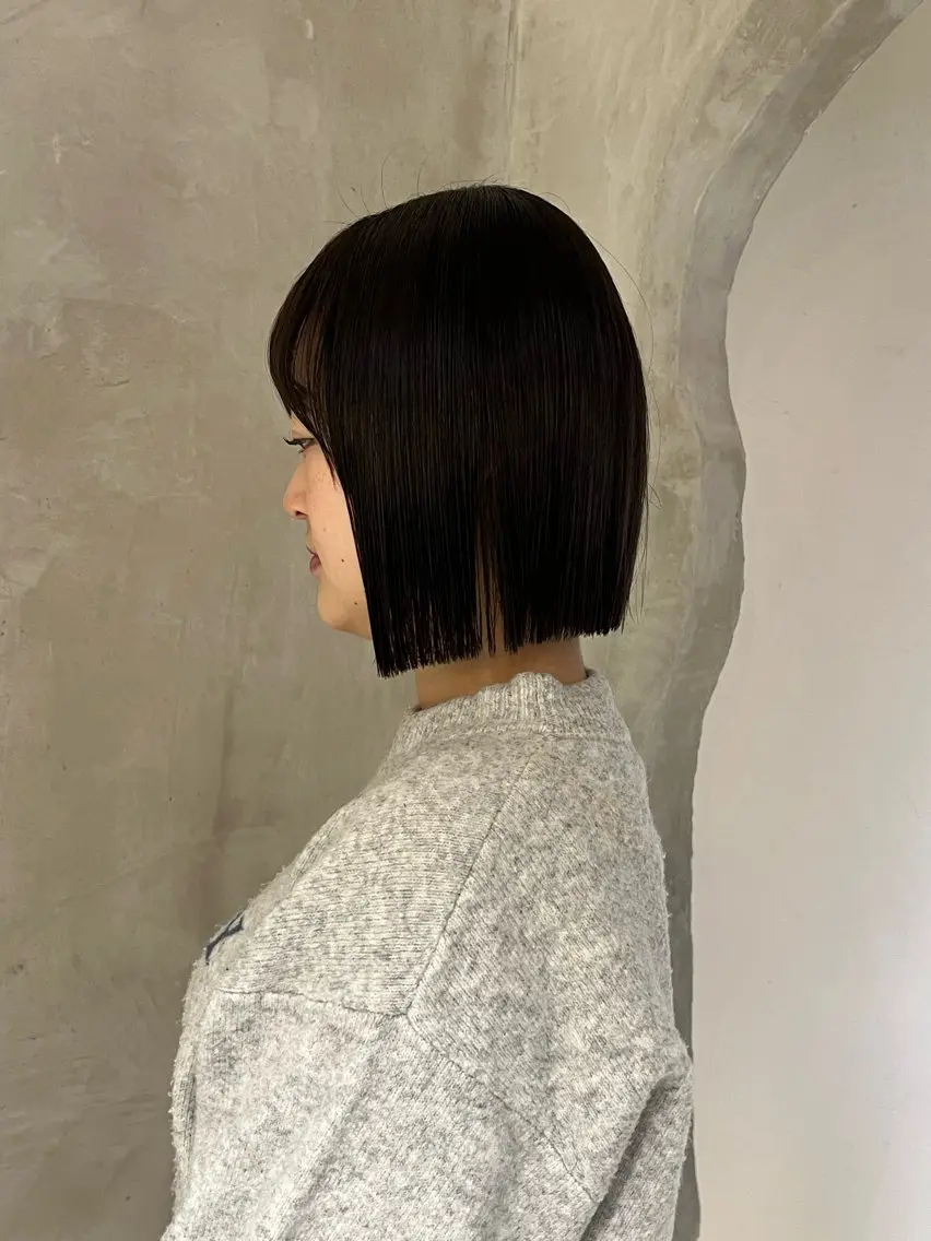 ミディアム カット トリートメント 切りっぱなしボブ/ 艶カラー/綾莉のヘアスタイル
