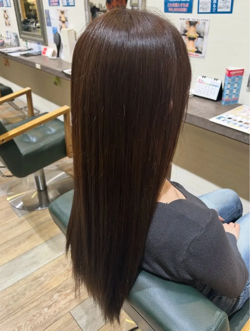 ロング カラー ブラウンカラー マロンブラウン ヘアカラー 松永 凜のヘアスタイル