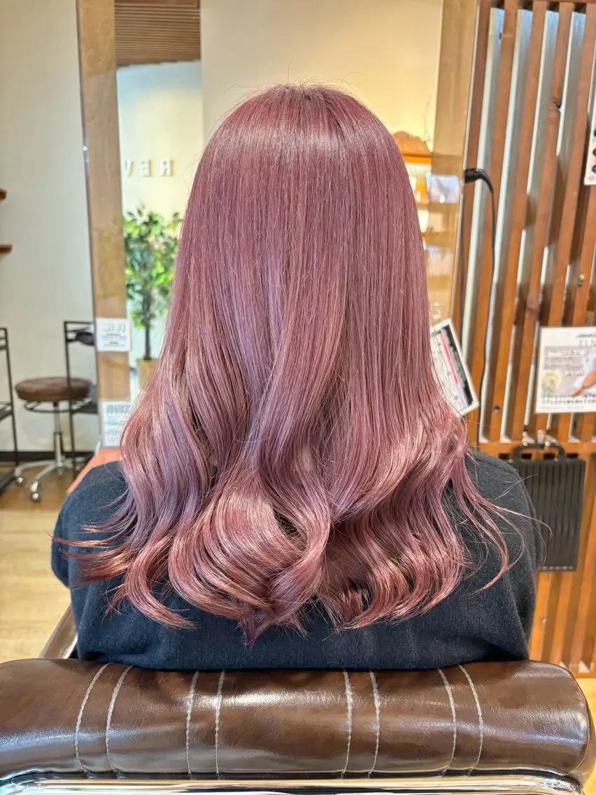ロング カラー 女性目線でつくる ボブ縮毛矯正のヘアスタイル