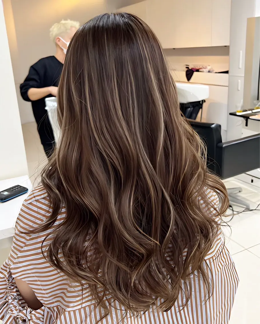 ロング 鈴木 詩穂のヘアスタイル
