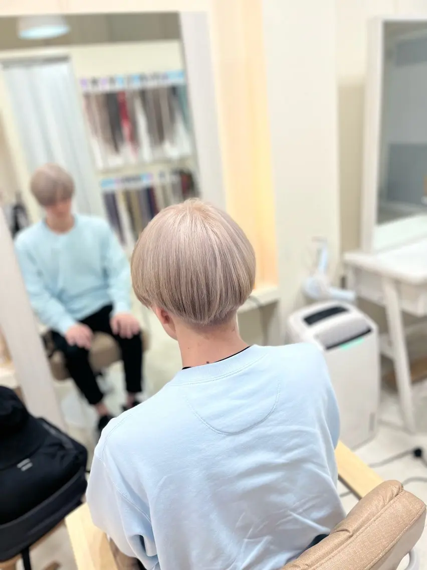 ショート ヘアカラー トリートメント ミルクティー量産💙 💙ブリーチ特化💙のヘアスタイル