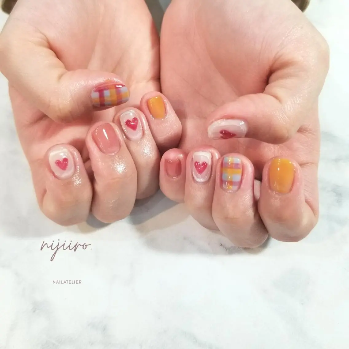 ネイル ハート ぷっくりネイル ハンドネイル nijiiro🌈 サトウのネイルデザイン