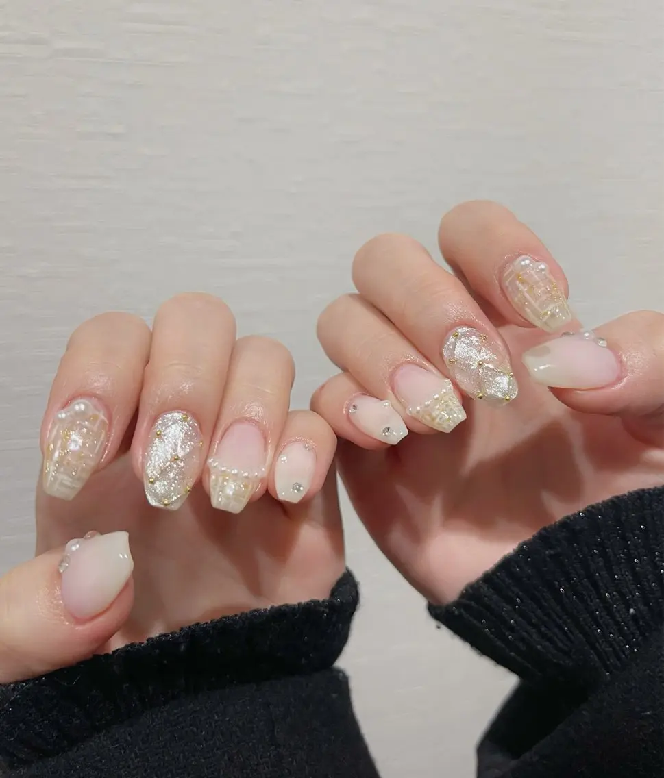 ネイル オーロラネイル 長さ出し フットネイル 韓国ネイル ラメ(グリッター) 👍thumbs up nail👍のネイルデザイン