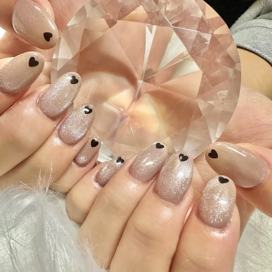 ネイル ハート キラキラネイル 韓国ネイル マグネットネイル ハンドネイル 🤎CHARME NAIL🤎のネイルデザイン