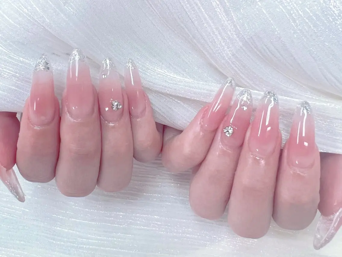 ネイル チークネイル ハンドネイル ハンドケア MOMO NAILのネイルデザイン