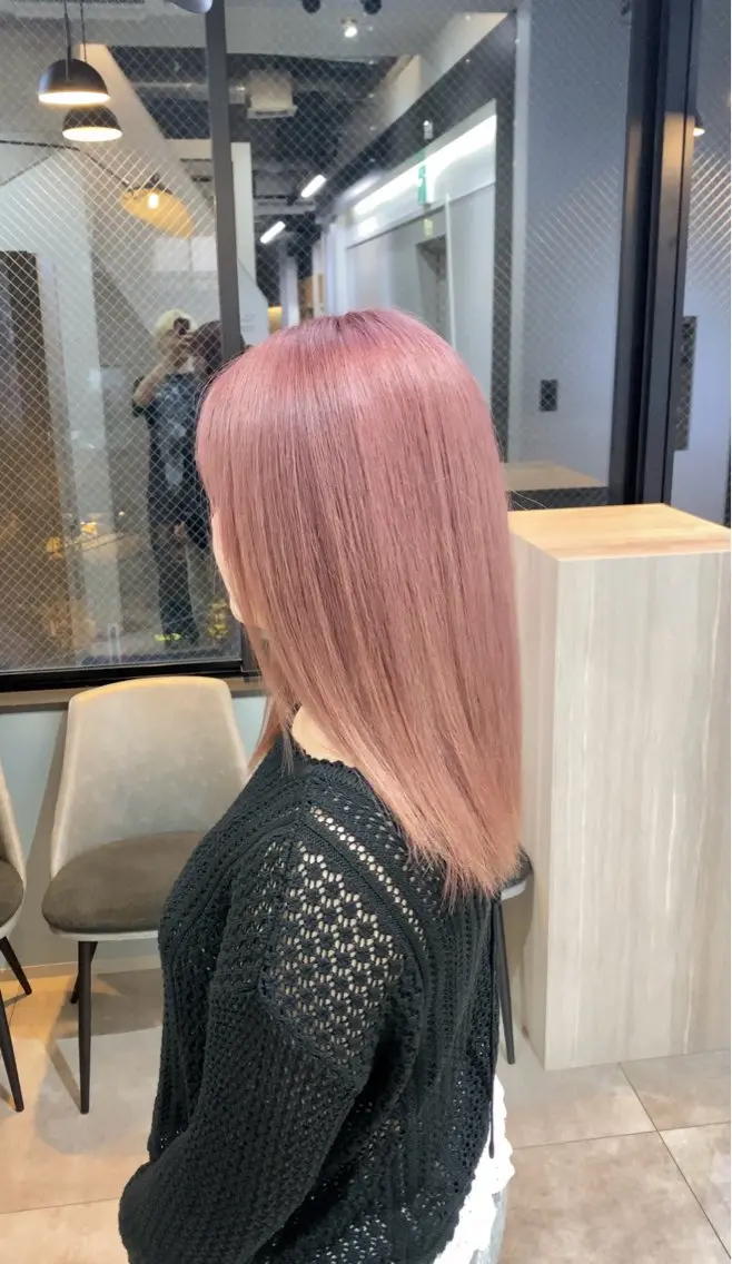 カラー カット ヘアカラー トリートメント 縮毛矯正×ブリーチ 西 太志のヘアスタイル