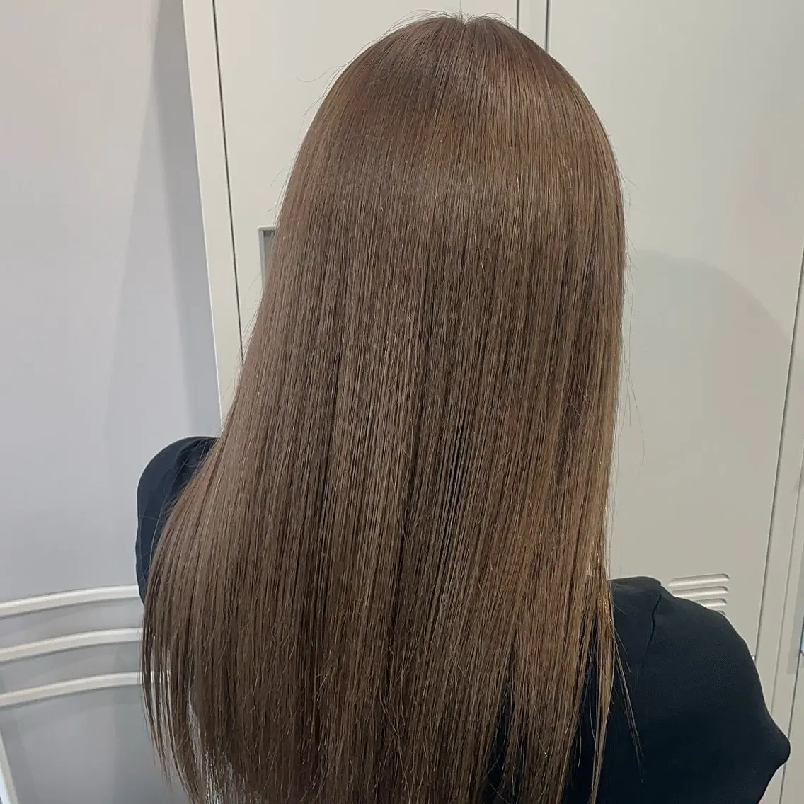 ロング カラー ベージュカラー カット ヘアカラー トリートメント REINA ISHIDOのヘアスタイル
