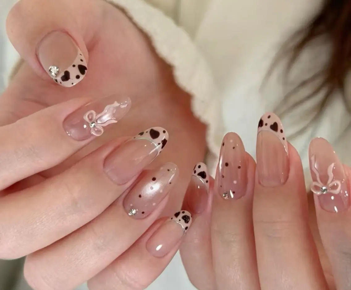 カラー  Nail 秋(アキ)のネイルデザイン