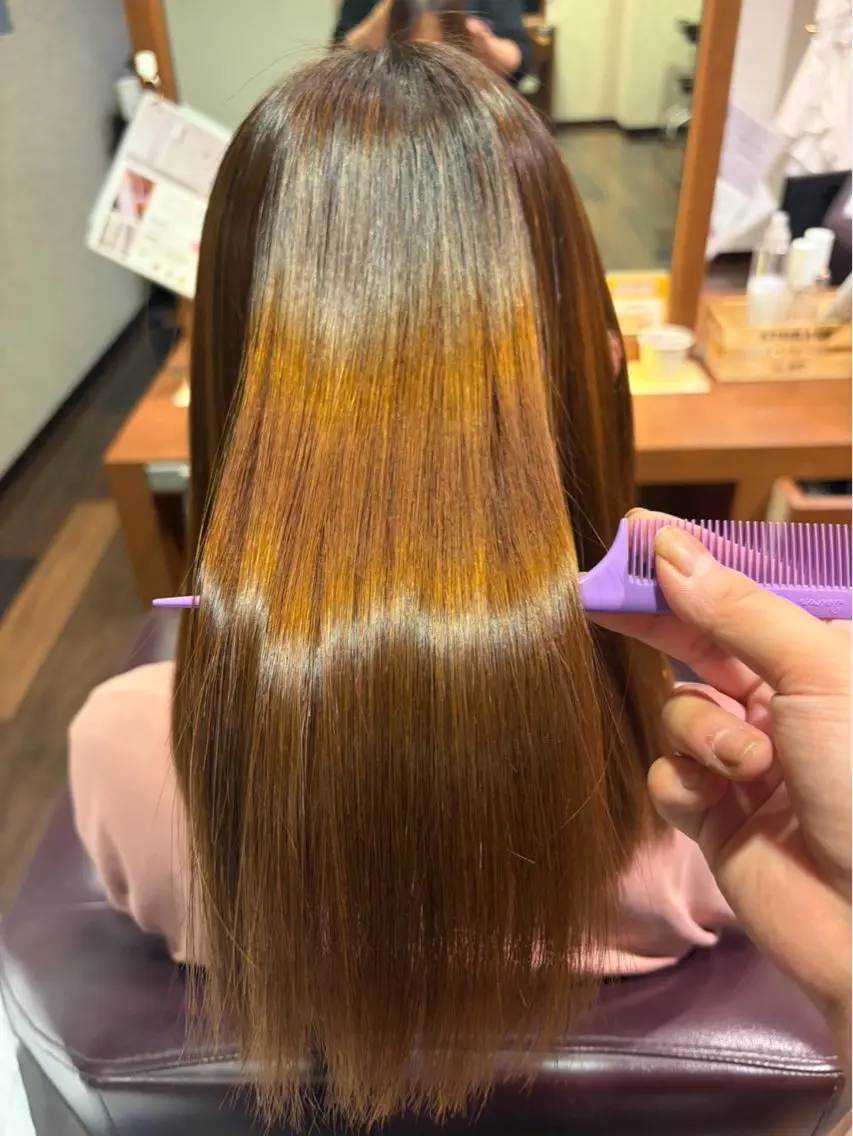 ロング 縮毛矯正 トモナ 🍀のヘアスタイル