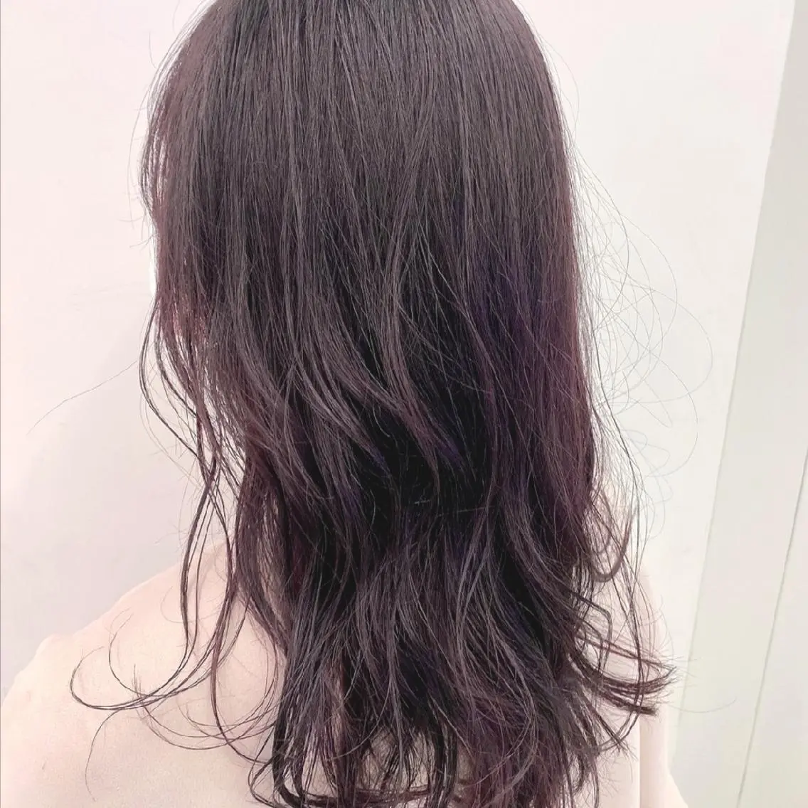 セミロング カラー 🤍💕ブリーチカラ ーAyaka💕🤍のヘアスタイル