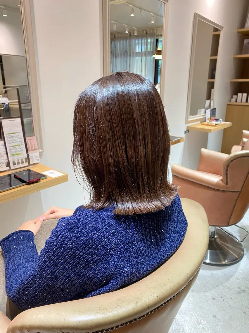 ミディアム ハイライト ヘアカラー トリートメント Takane .のヘアスタイル
