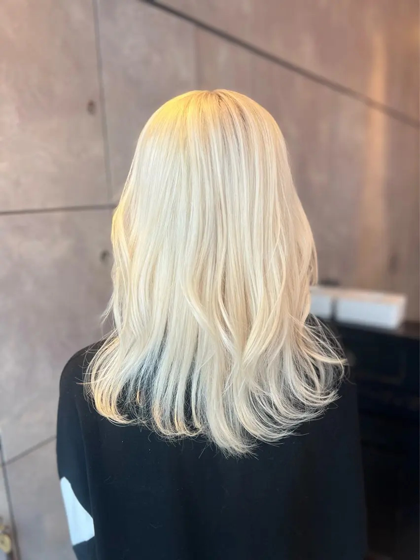 ミディアム カラー ヘアアレンジ ヘアカラー トリートメント ヘアセット 🌈インナーカラー ‘ショウマ’🌈のヘアスタイル