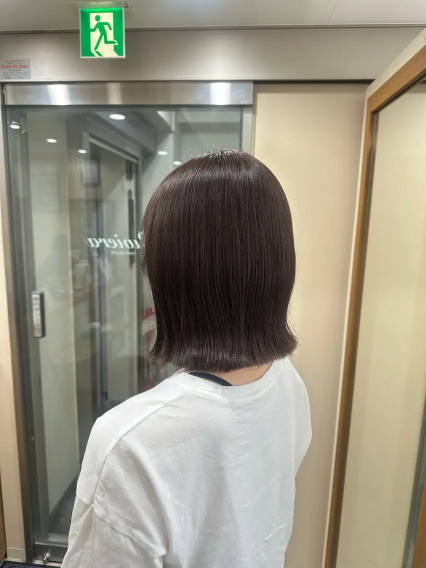 ミディアム カラー 種村 彩乃のヘアスタイル