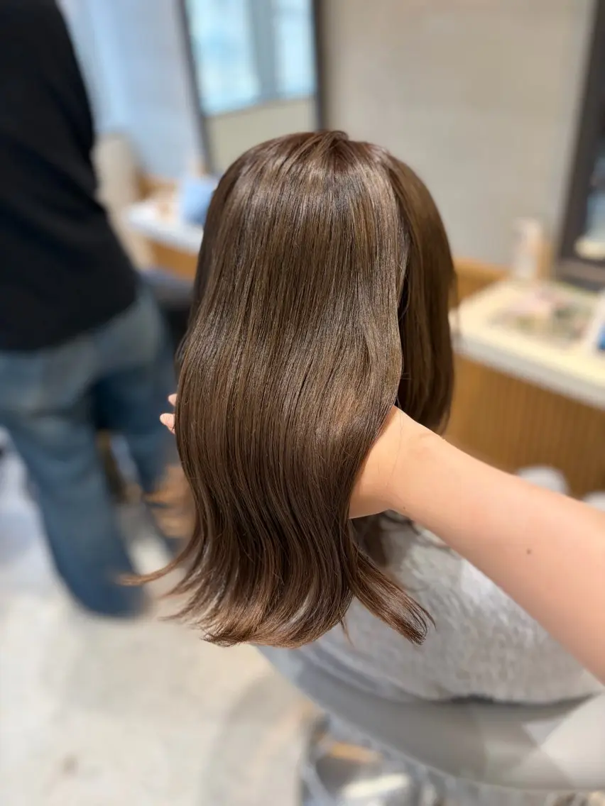 セミロング カラー カット ヘアカラー トリートメント ヘアセット/レイヤー 縮毛矯正/はるか🎀のヘアスタイル