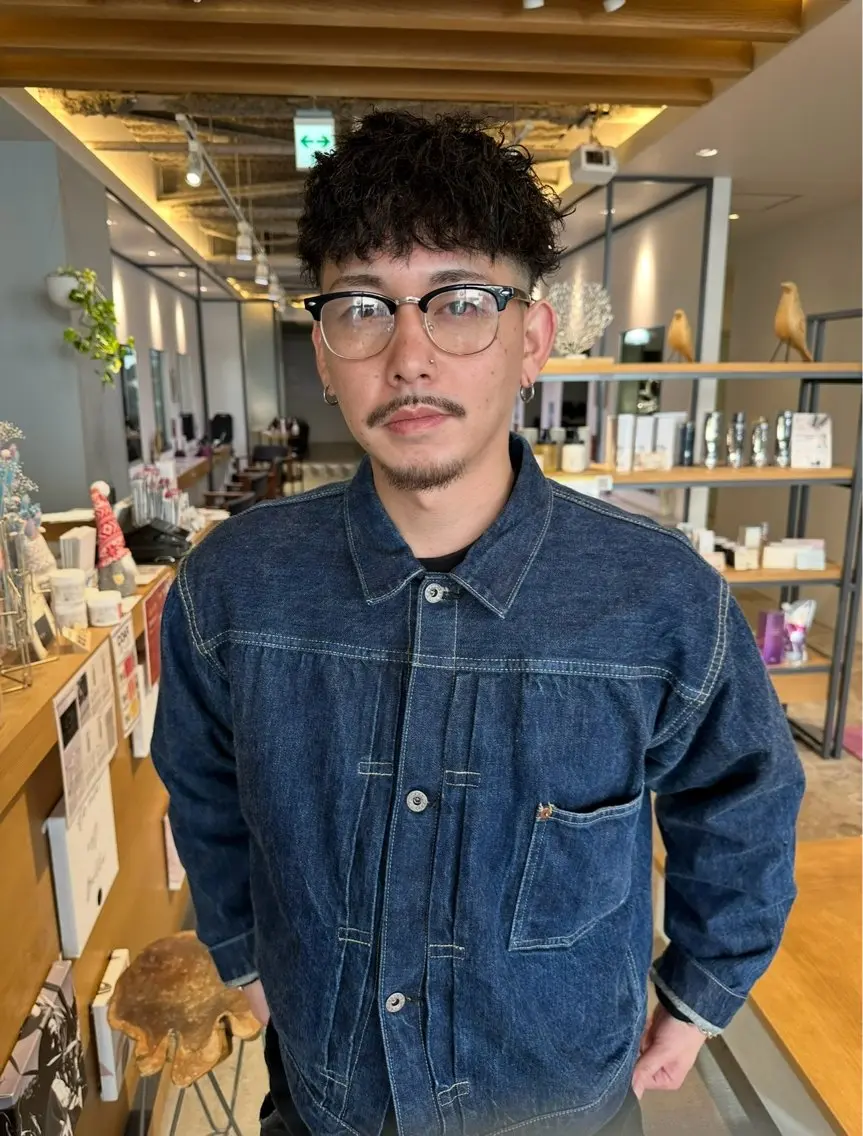 メンズカット+ツイストスパイラルパーマ※再来の方は+３３００円の写真