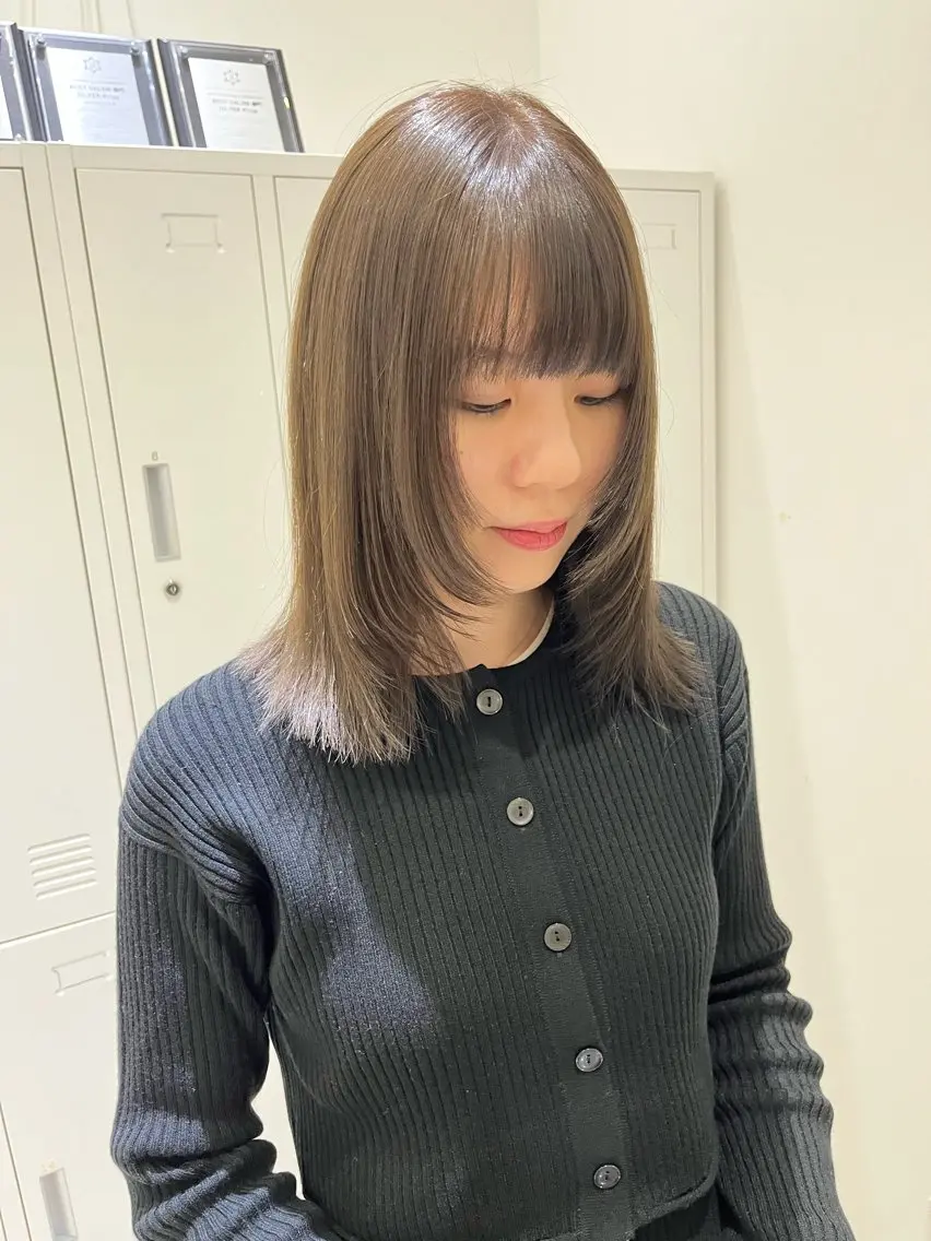 ミディアム カラー ヘアカラー 透明感カラー👑 井上美乃里のヘアスタイル