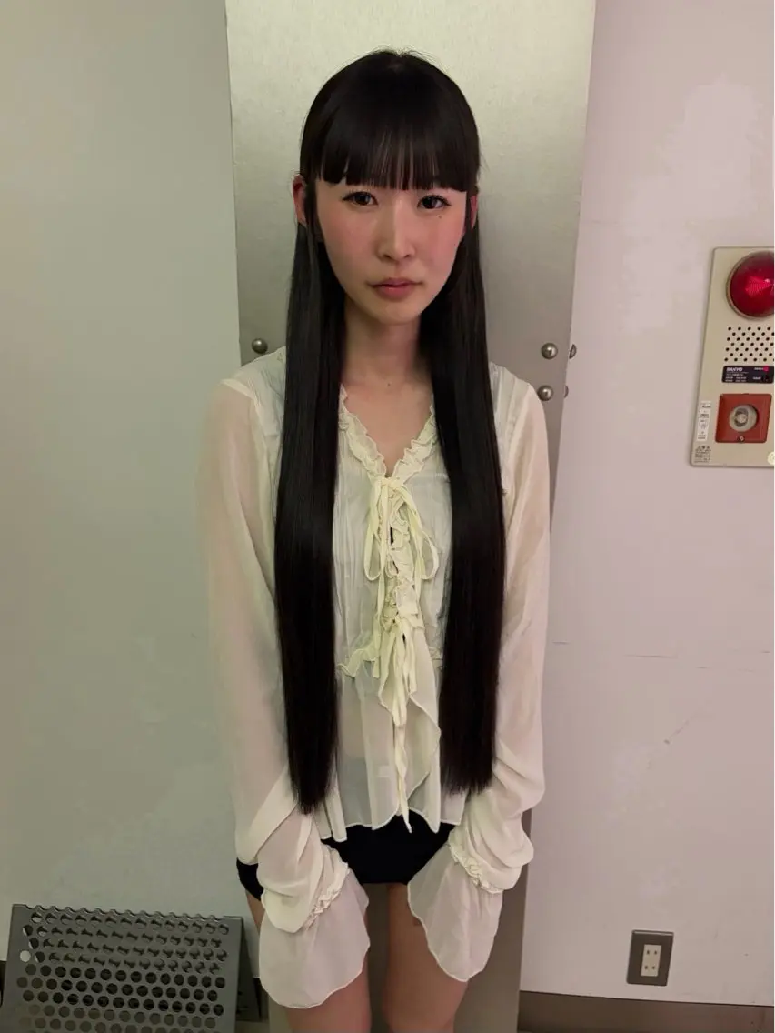 ロング カット 縮毛矯正 レイヤー/透明感 カラー　いくらまゆのヘアスタイル