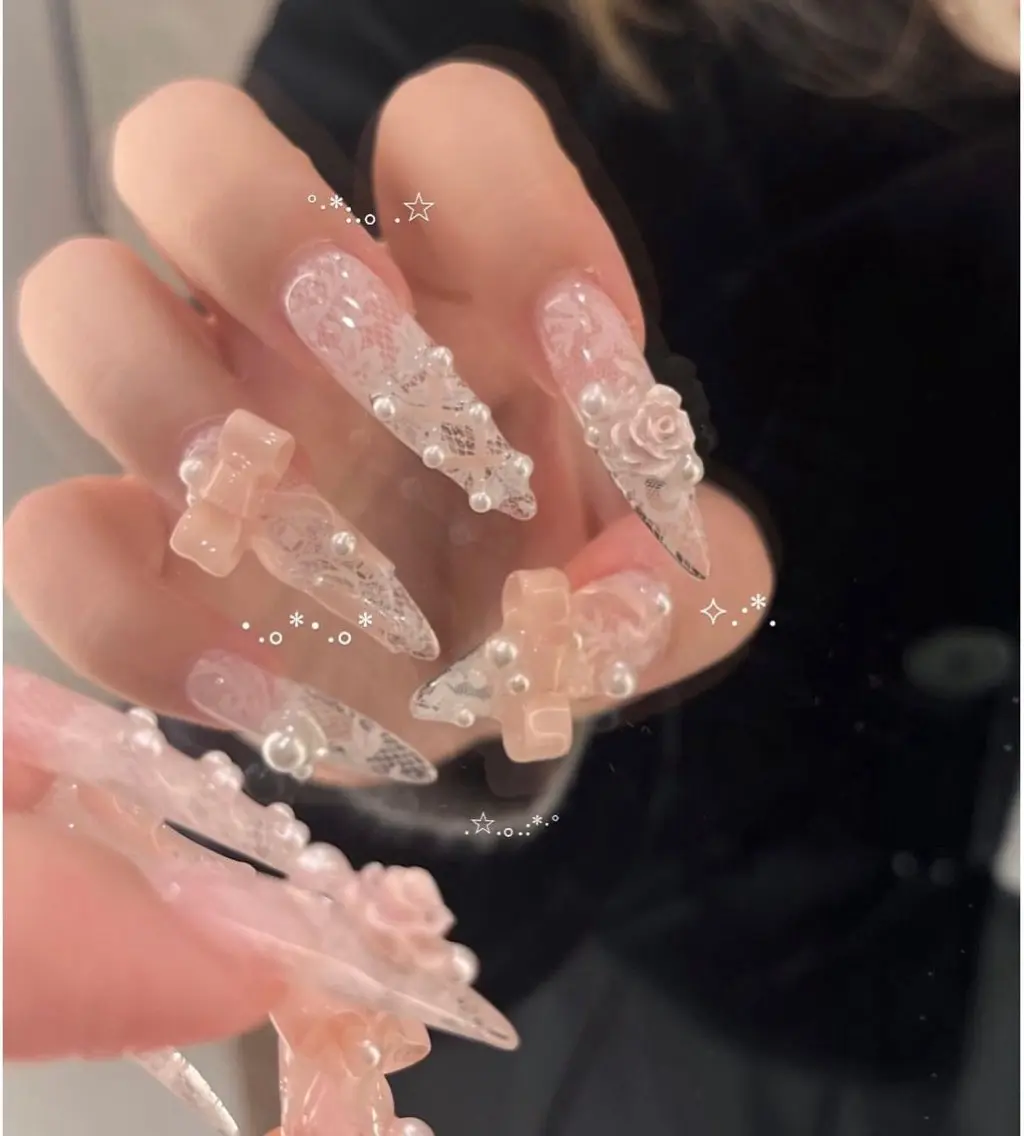 ネイル 長さ出し キラキラネイル 韓国ネイル ロングネイル マグネットネイル ハンドネイル Josie nail salonのネイルデザイン