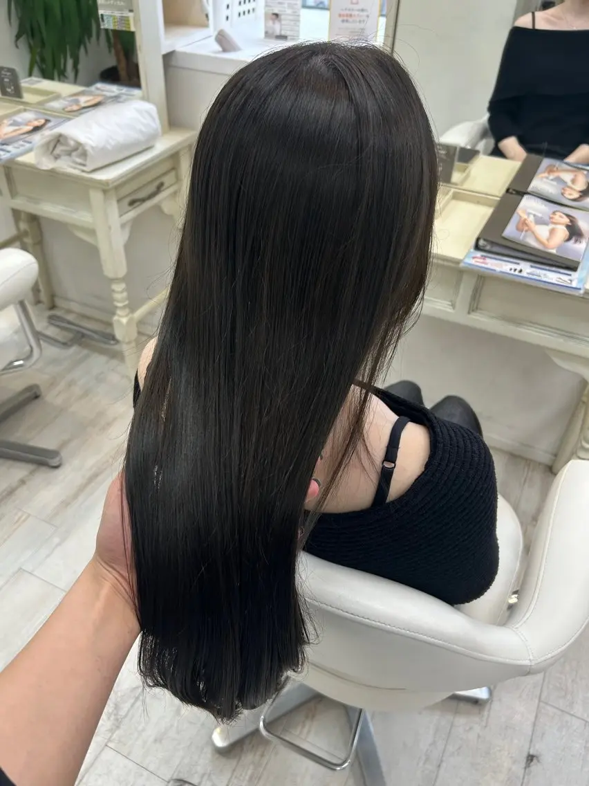 セミロング カット ヘアカラー トリートメント 小川 夏花のヘアスタイル