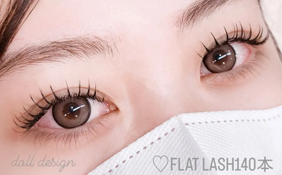 マツエク・マツパ 束感まつ毛 フラットラッシュ LUCERO eyelashのマツエク・マツパデザイン