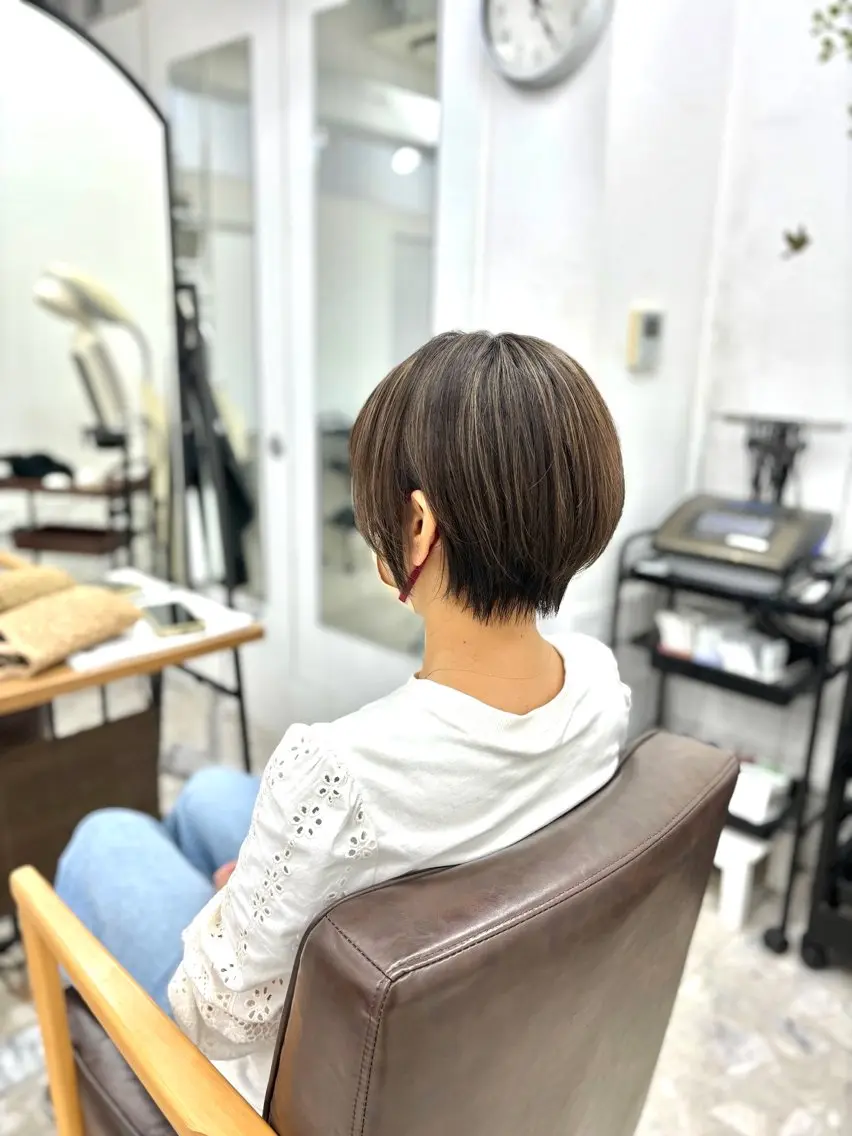 ショート ヘアカラー 🫧髪質改善カラー/ 縮毛矯正 金澤☁️のヘアスタイル