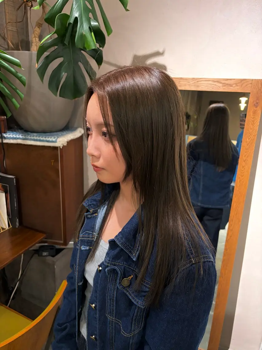 ロング カラー ヘアカラー 宍戸 凜のヘアスタイル
