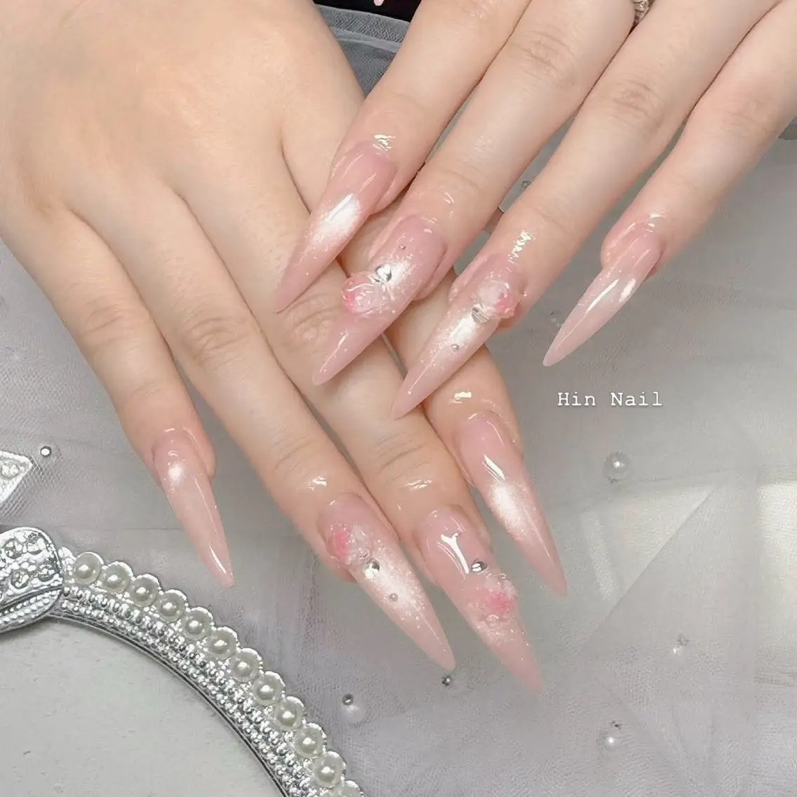 ネイル ハンドネイル HIN NAILのネイルデザイン