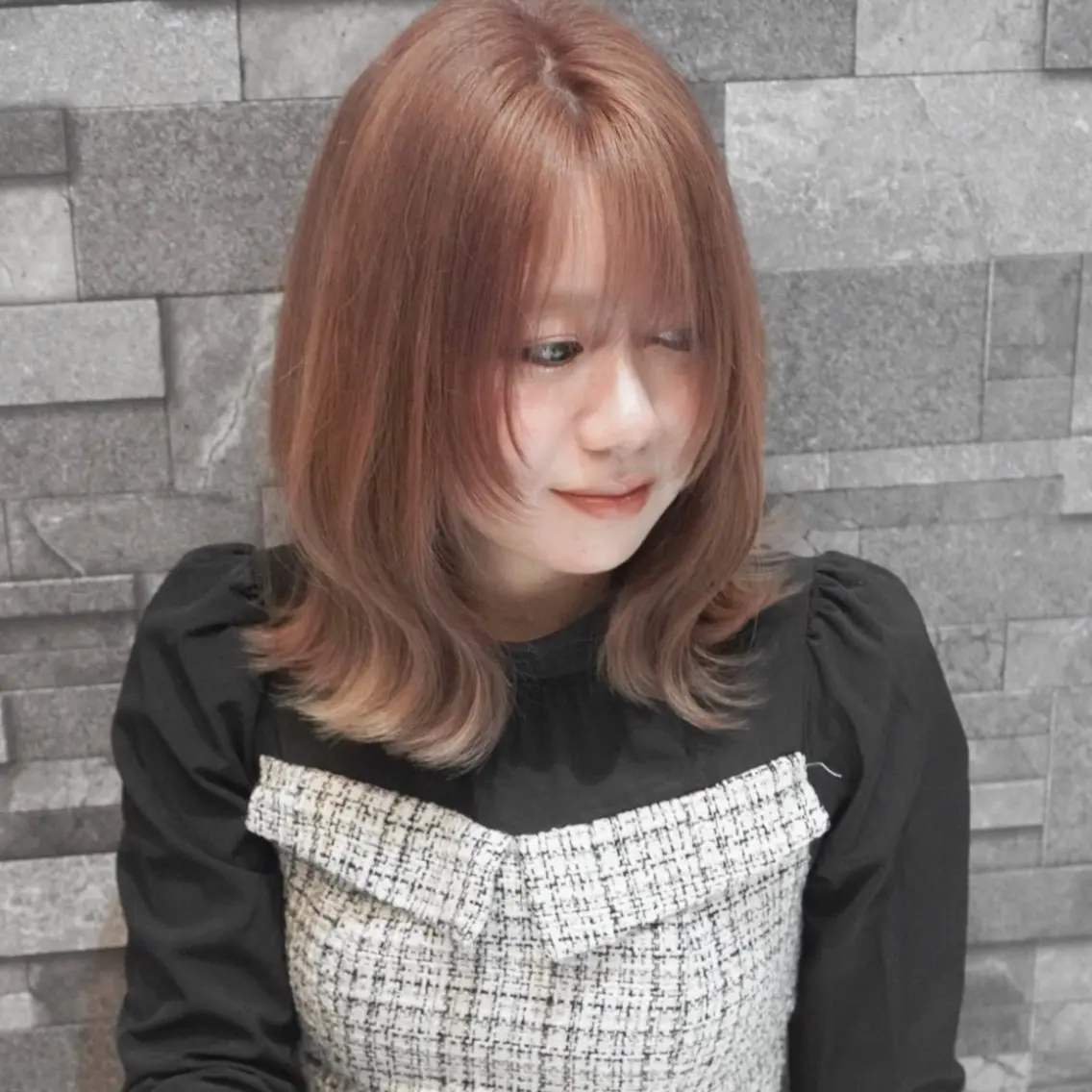 セミロング カラー バレイヤージュ ブリーチ ケアブリーチ ダブルカラー イヤリングカラー ヘアカラー トリートメント ブリーチの神 KYONのその他イメージ