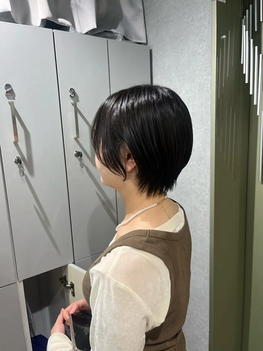 レディースショートカット✨✨(⚠️補足説明をお読みの上、ご予約お願い致します🙇🏻♀️💝)の写真