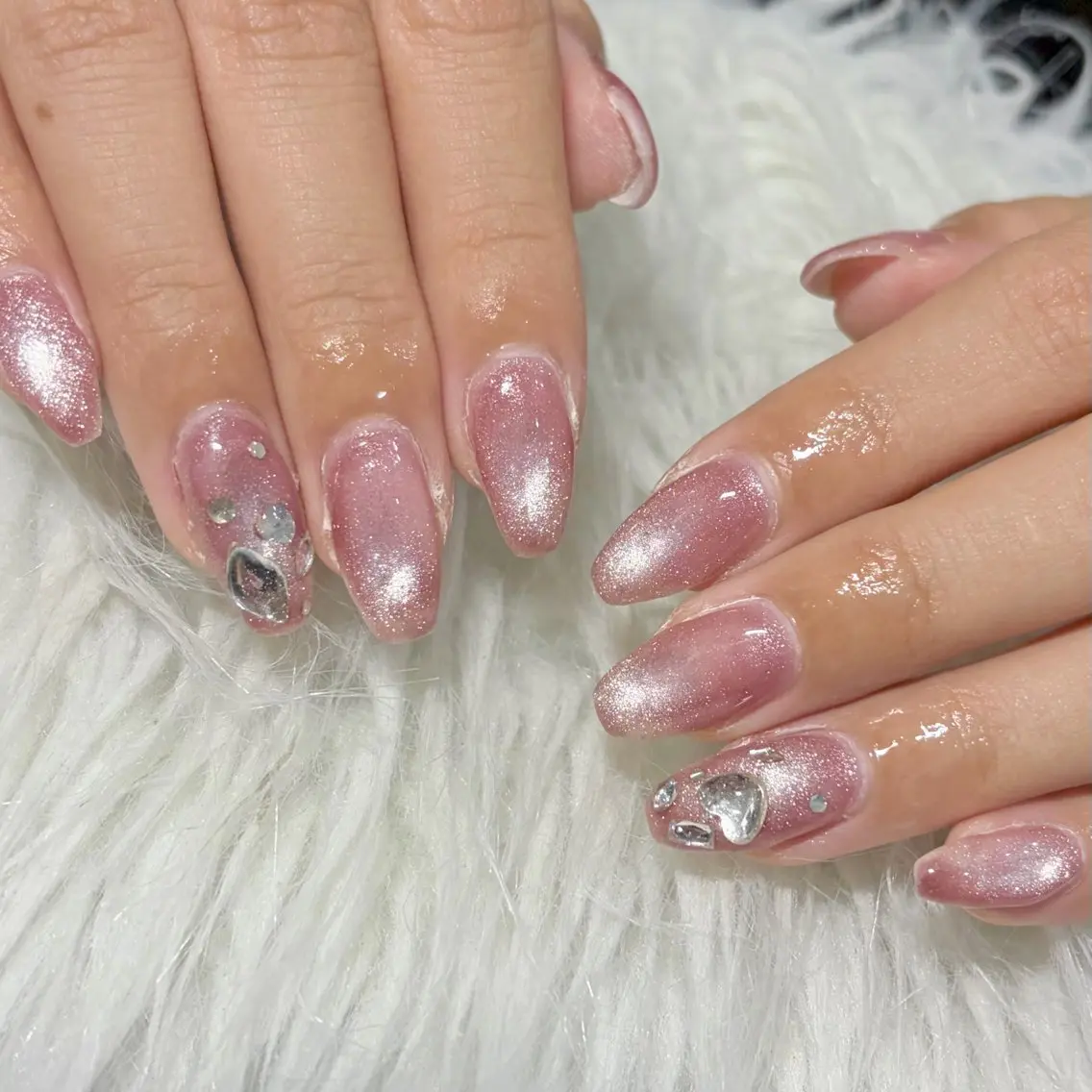 ネイル ハンドネイル LAVISH sakiのネイルデザイン