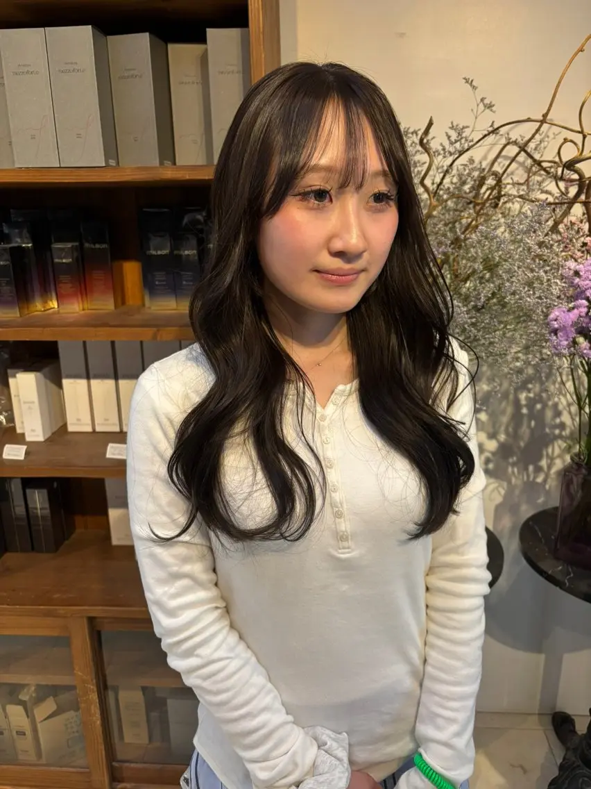 【平日限定】カット + 透明感カラー + 5STEPトリートメント + プチスパ 🌱🤍の写真