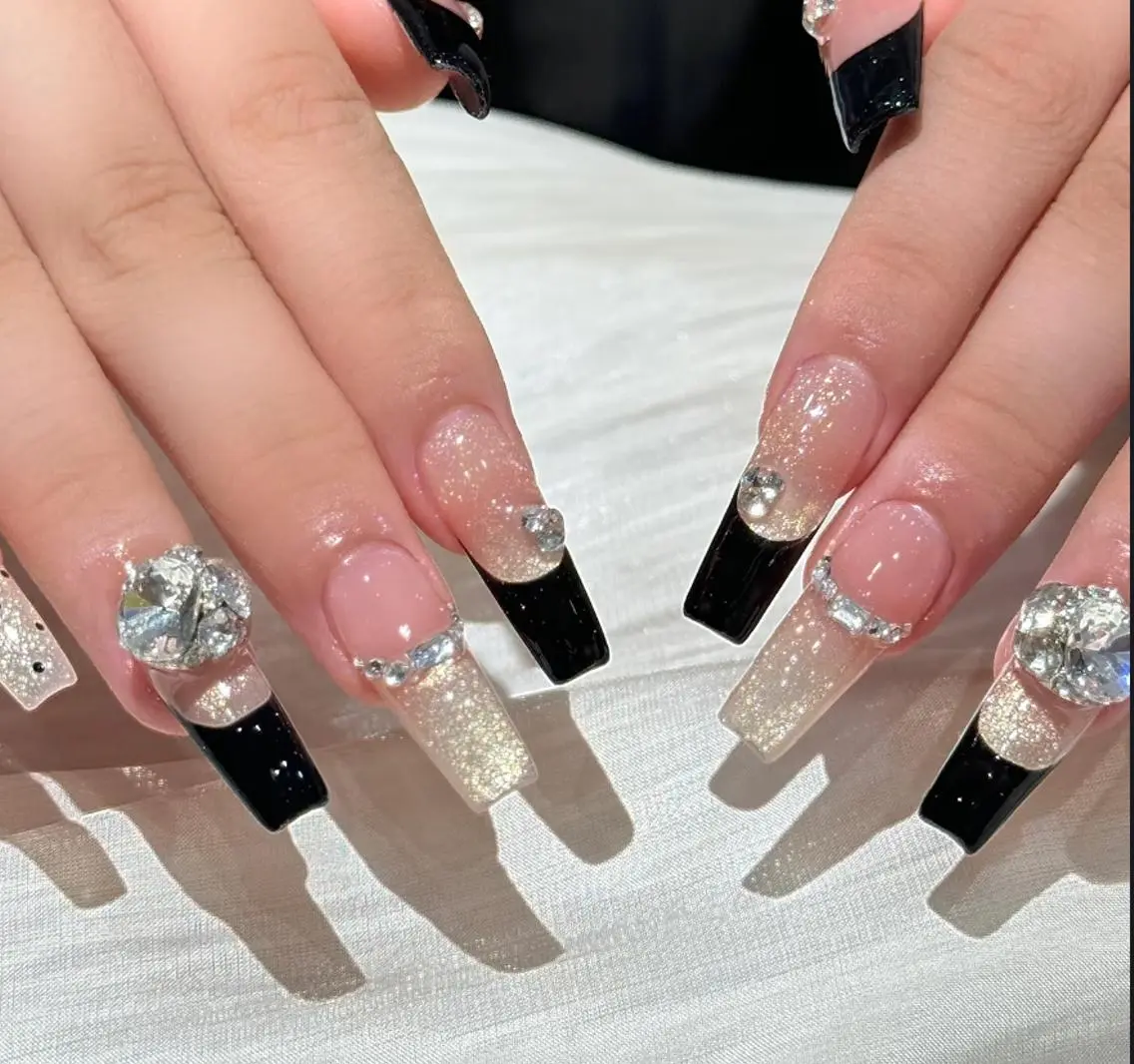 ネイル ハンドネイル 🎀 NaNa_nailのネイルデザイン