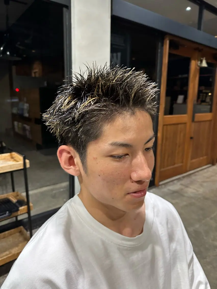 カラー メンズ ヘアカラー ⚡️メンズ特化⚡️ カラー/パーマ/興大のヘアスタイル