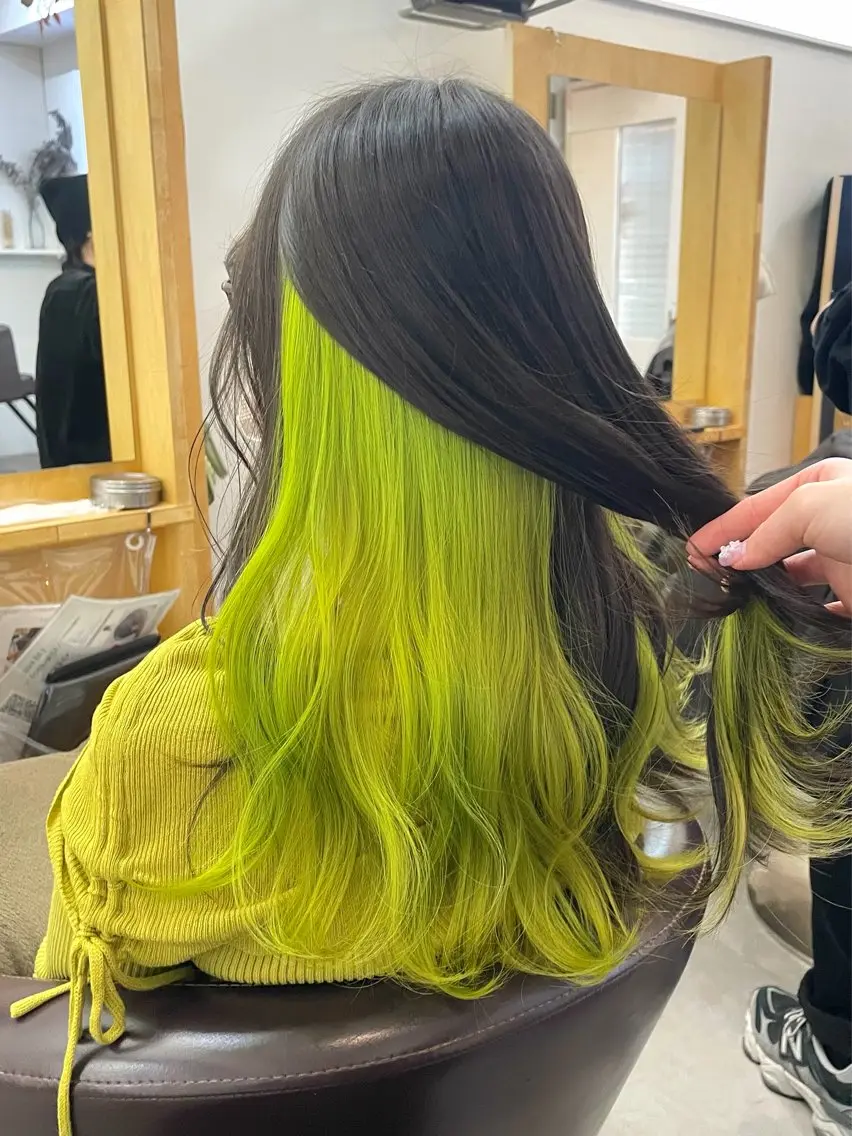 セミロング カラー カット ヘアカラー トリートメント 原宿/ダブルカラー/ ブリーチ🎀れいなのヘアスタイル