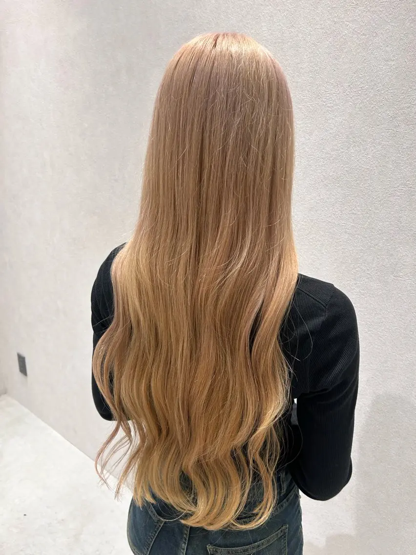 カラー ブリーチ ハイトーンカラー 馬場 美咲のヘアスタイル