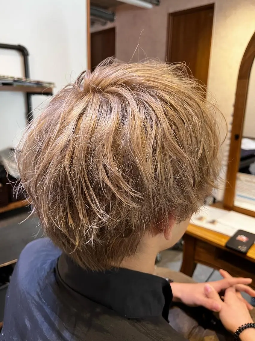 【メンズ限定】🐬【ケアブリーチ使用】カット+ダブルカラー+ケアトリートメント🐬の写真