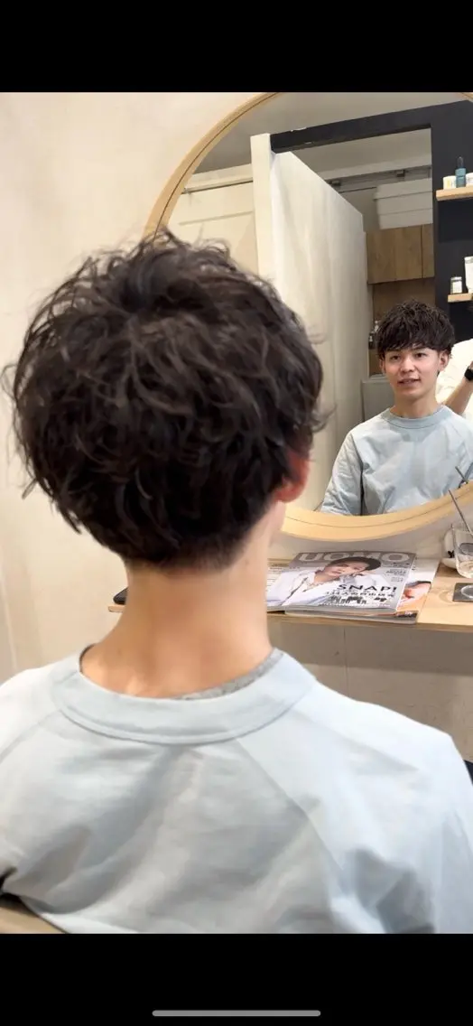 《今が旬なメンズニュアンスパーマ》シャドウパーマ+カット+眉カットの写真