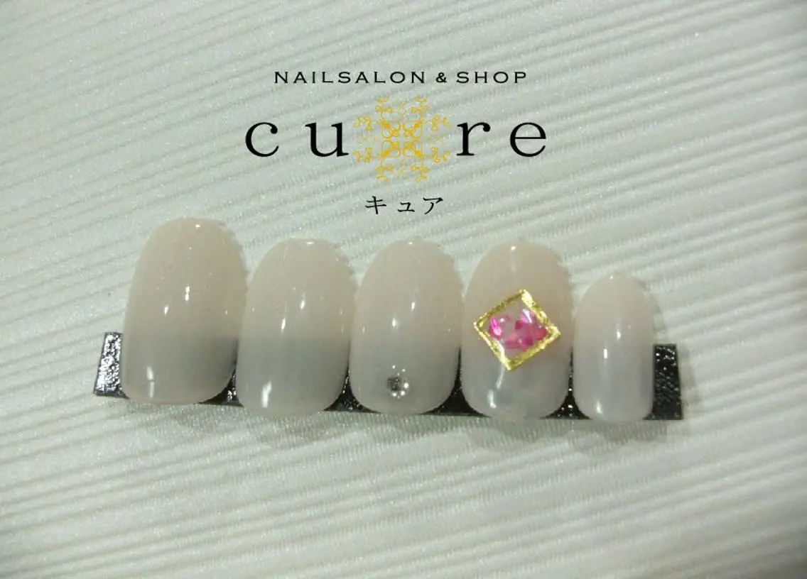 ネイル ジェルネイル ネイルサロン Cureのネイルデザイン