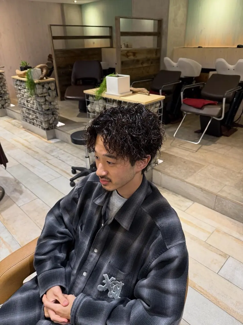 ショート パーマ カット パーマ メンズパーマ/透明感 カラー 北山 祐助のヘアスタイル