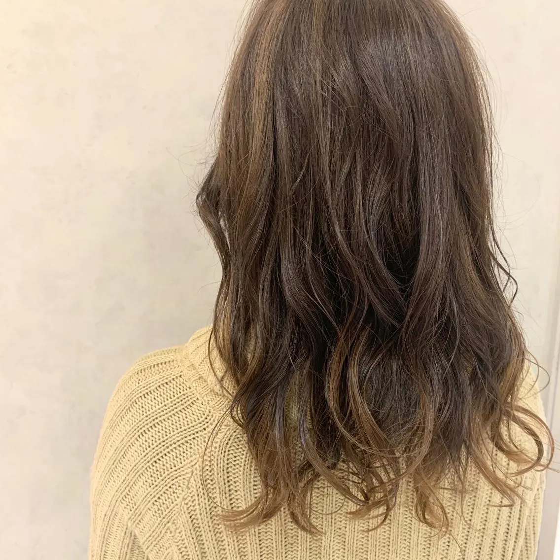 セミロング カラー カット トリートメント ︎︎🧸 ユリ ︎︎🧸のヘアスタイル