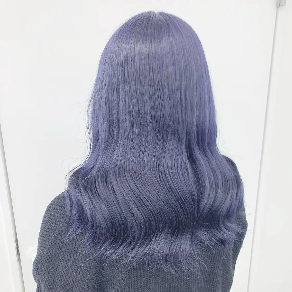 セミロング カラー パーマ ヘアアレンジ 透明感ブリーチカラー 🌈TOMOHIROのヘアスタイル