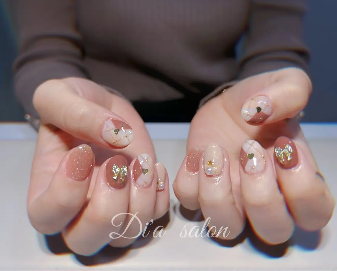 ネイル ハンドネイル di'a salonのネイルデザイン